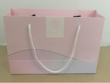 HB001 paper bag hand bag rope handle laser hotstamp extra bottom paper gift bag  HB001 paper bag hand bag rope handle laser hotstamp extra bottom paper gift bag
